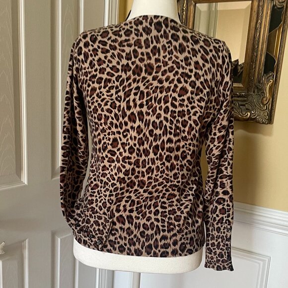 Women's Apt 9 Size M Cardigan Sweater Leopard Print Long Sleeve 84% Soft Cotton - Picture 4 of 9